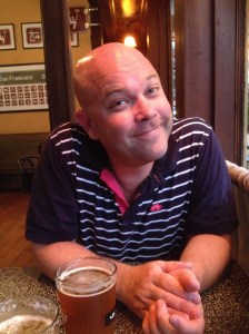 We found an art-cafe off Hayes for a pint. 